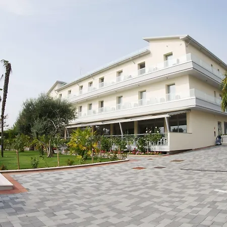 Hotel Paradiso