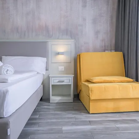天堂别墅套房酒店 4* Moniga del Garda