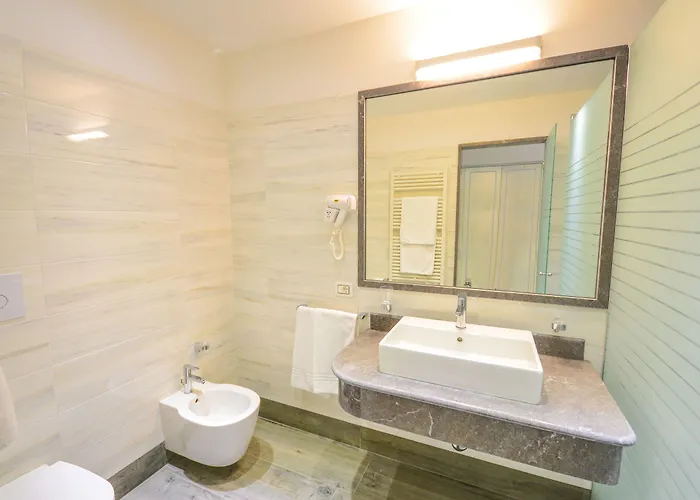 Hotel Paradiso Moniga del Garda