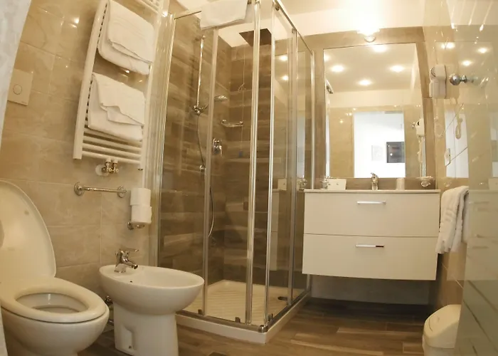 Paradiso Hotel 4*